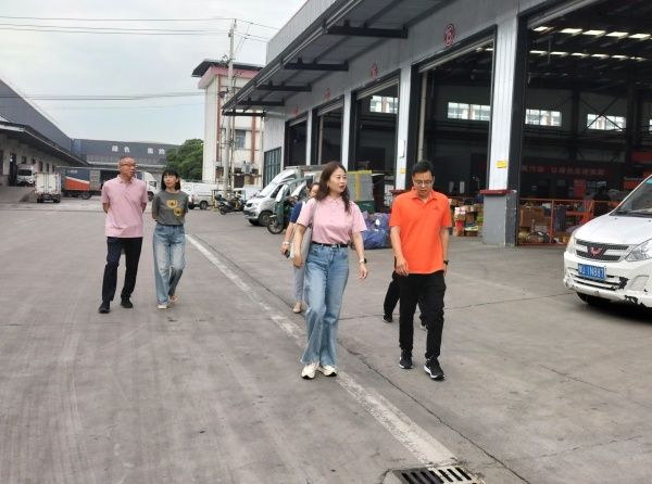 经济管理学院到河南中兴物流有限公司等三家...