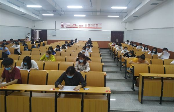 2018级线下考试现场